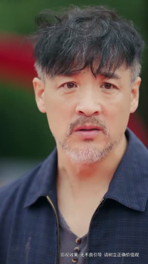 三个女儿把老爸宠上天(42集) 三个女儿把老爸宠上天(42集)短剧中追到爽