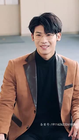 离婚后,五位爸爸来给我撑腰(离婚后五位爸爸来给我撑腰) 离婚后,五位爸爸来给我撑腰(离婚后五位爸爸来给我撑腰)观看软件