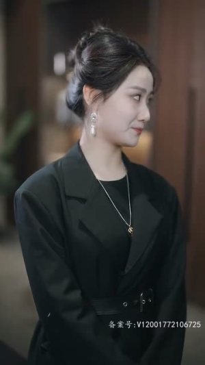 闪婚后老公天天给钱花(99集) 闪婚后老公天天给钱花(99集)追风的女孩短剧