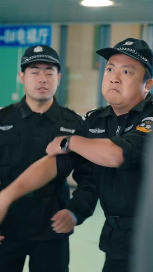 癌症后，被儿子赶出家门（66集）短剧中追到爽