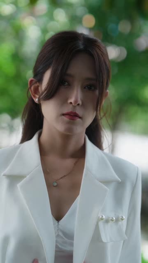 谎言之下千金归来(78集) 谎言之下千金归来(78集)80到100集