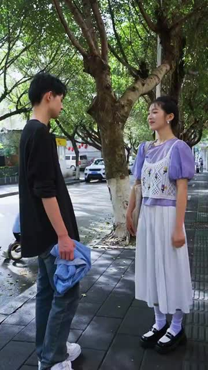 她在寒风中绽放(87集) 她在寒风中绽放(87集)免费看短剧