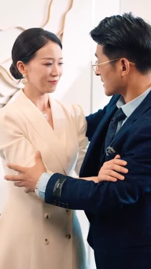 我的教师父亲竟是大佬(47集) 我的教师父亲竟是大佬(47集)爆款短剧推荐