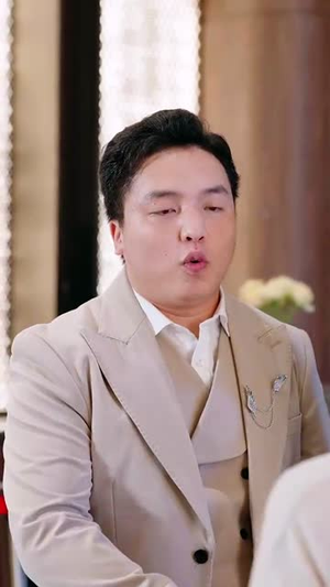 再回首闪婚老同学竟是首富（65集）短剧太好看了吧