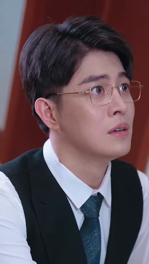 8.池总太太要和你离婚(93集) 8.池总太太要和你离婚(93集)红果免费短剧