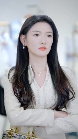 闪婚后，白爷你老婆撩爆了（85集）最火的短剧