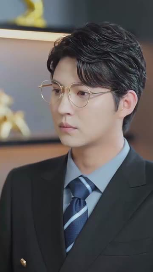 大小姐的千层局中局(80集) 大小姐的千层局中局(80集)番茄免费短剧