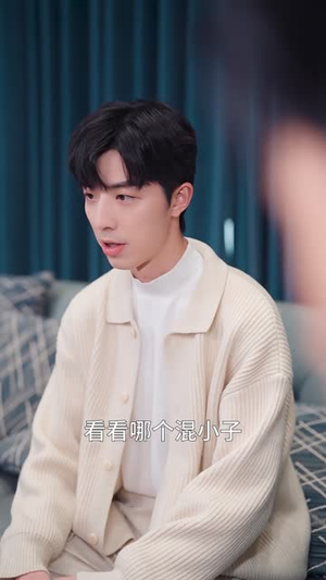 穿成了团宠文里的假千金(50集) 穿成了团宠文里的假千金(50集)爆款短剧追不停