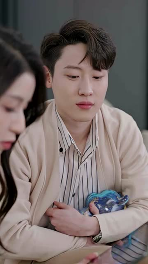 号外，重生大佬掉马甲了（94集）短剧解说全集