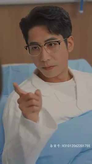 厉少的双面娇妻（100集）免费观看全集