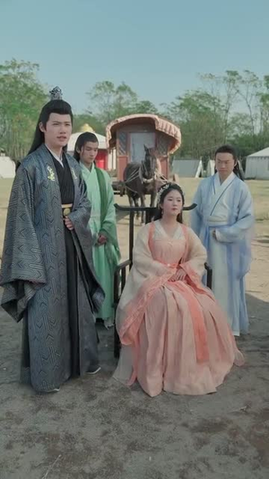 穿古通今，她娇养战神王爷（80集）热播短剧排行榜