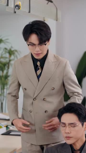 夫人一身反骨(85集) 夫人一身反骨(85集)精彩的网络短剧