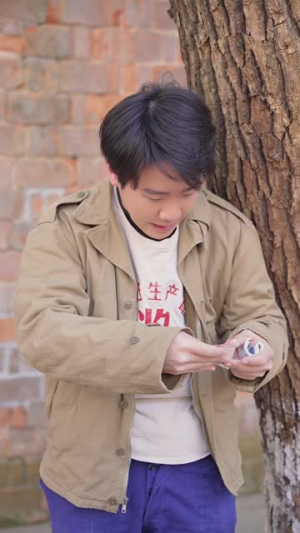 我能来回穿梭90年代(更新至40集) 我能来回穿梭90年代(更新至40集)好看短剧追不停