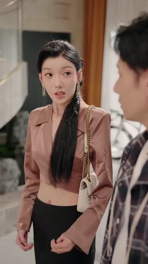 刚分手被姐姐拉去相亲(73集) 刚分手被姐姐拉去相亲(73集)短剧精彩片段