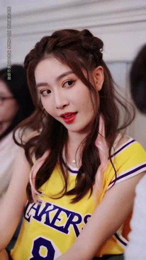 合租公寓我的系统错位了 (79集)短剧爆款推荐