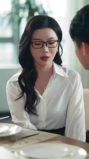 意外婚约 (80集) 热门短剧追到爽