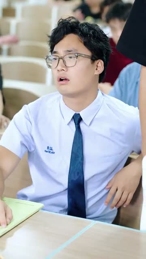 绑定花钱不还价系统校花女友惊呆了（102集）百亿短剧抢先看