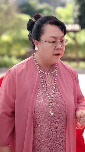 九朝帝君开局金莲喊喝药（61集）直接看到大结局