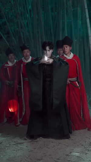 邪物典当铺:五行邪物录(63集) 邪物典当铺:五行邪物录(63集)精彩好看的短剧