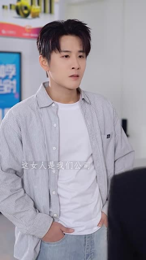 拒绝高冷女神后，绑定被骗成真系统（70集）短剧推荐来了